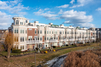 Ichabod's Landing in Sleepy Hollow, NY - Building Photo - Building Photo