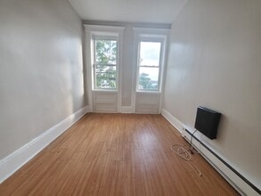 41 Leonard St, Unit 5 in Jersey City, NJ - Building Photo - Building Photo