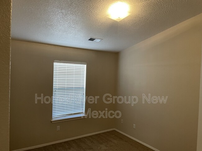 9612 Kilauea Ave NW in Albuquerque, NM - Building Photo - Building Photo