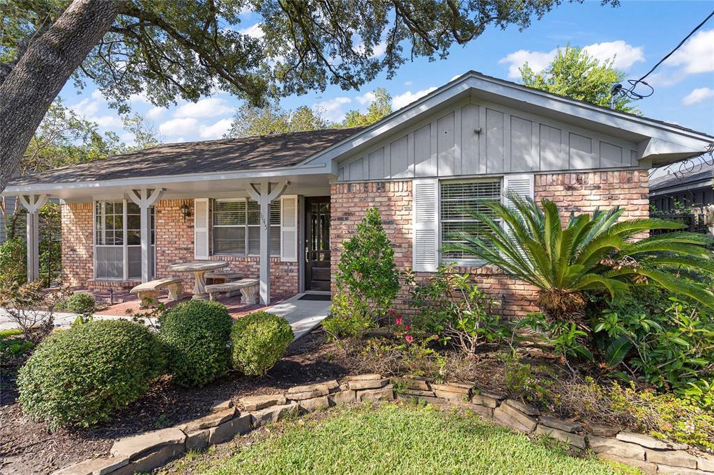 1145 W 21st St in Houston, TX - Building Photo