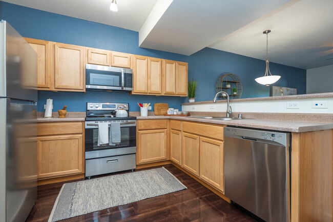 San Isidro - Washer/Dryer Included in Santa Fe, NM - Building Photo - Interior Photo