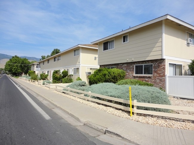 Fifth Street Townhomes in Carson City, NV - Building Photo - Building Photo