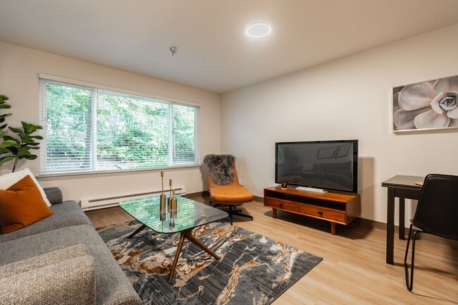 Crossroads Garden Apartments