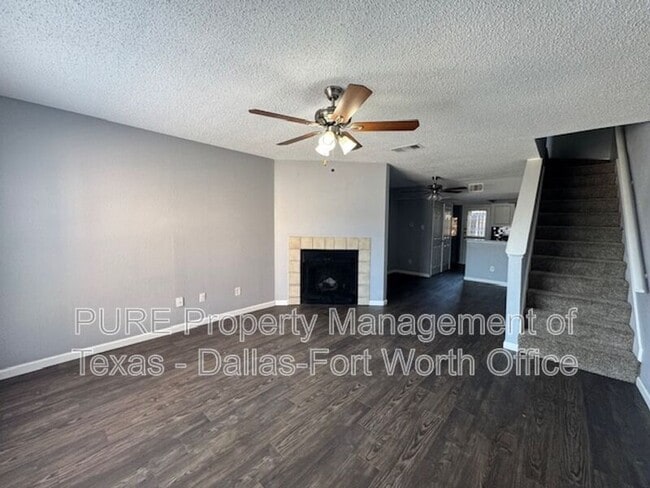 4004 W Pioneer Dr in Irving, TX - Building Photo - Building Photo