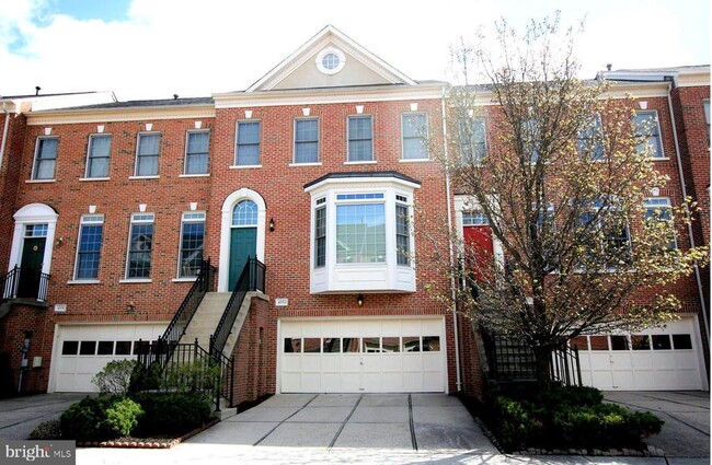 property at 4553 Fair Valley Dr