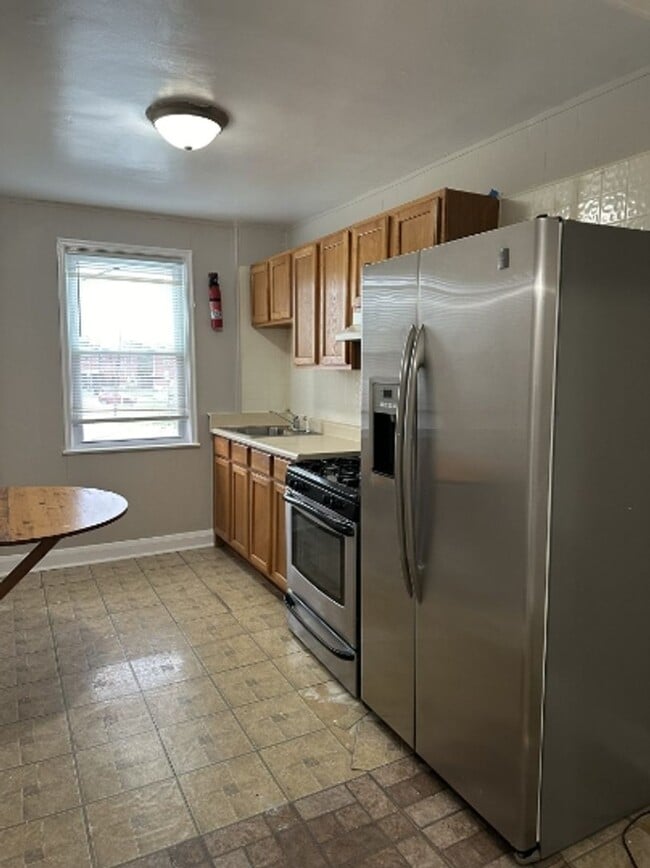 property at 2907 Yorkway