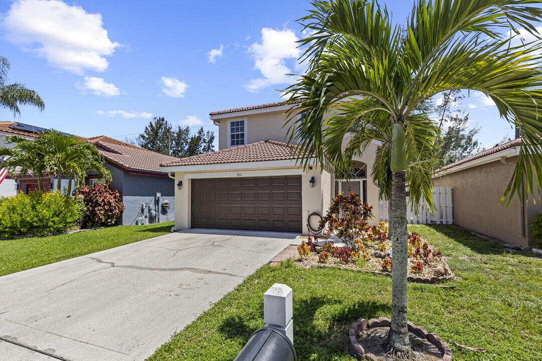 7842 Springfield Lake Dr in Greenacres, FL - Building Photo