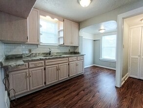 2011 Staunton Rd in Cleveland Heights, OH - Building Photo - Building Photo