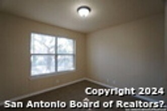 8119 Sandbar Point in San Antonio, TX - Building Photo - Building Photo