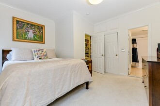 49 Hancock St, Unit 2 in Boston, MA - Foto de edificio - Building Photo