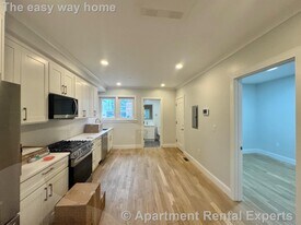 35 Gore St, Unit #1 in Cambridge, MA - Building Photo