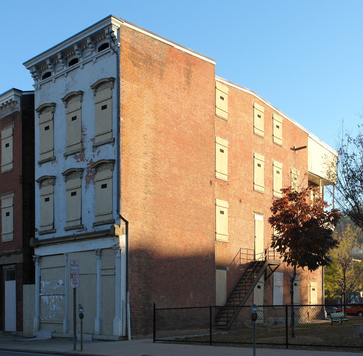 1824 Elm St in Cincinnati, OH - Building Photo