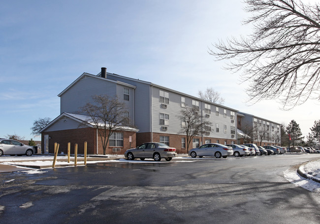 Stone Manor in Dayton, OH - Foto de edificio - Building Photo