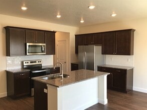 1257 Ranch Cir in Saratoga Springs, UT - Building Photo - Building Photo