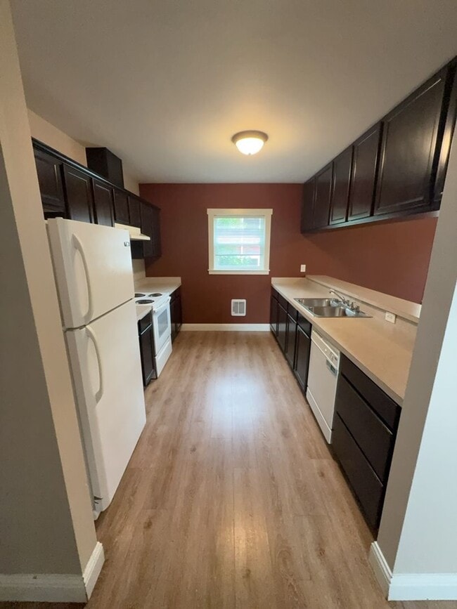 718 E Maple St in Bellingham, WA - Building Photo - Building Photo