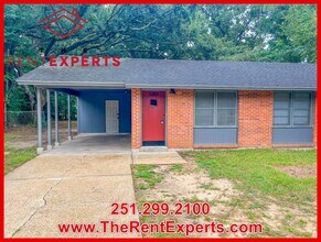 5301 S David Langan Dr in Mobile, AL - Building Photo - Building Photo