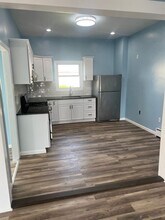 909 Hawthorne St in Avoca, PA - Building Photo - Building Photo