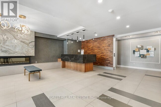 1555 Finch Ave E in Toronto, ON - Building Photo - Building Photo