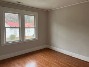 136 E South St in Albemarle, NC - Building Photo - Building Photo