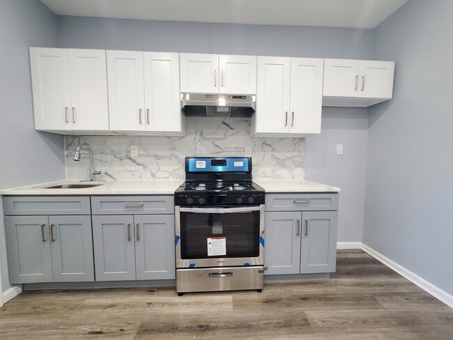 644 Kennedy Blvd, Unit 1
