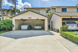 210 Captains Walk in Delray Beach, FL - Building Photo - Building Photo