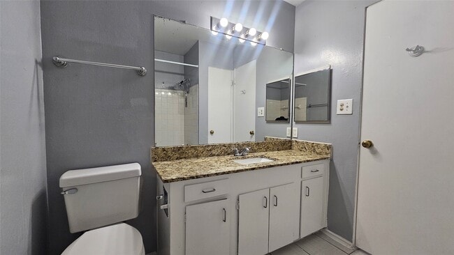 3015 Greenridge Dr in Houston, TX - Building Photo - Building Photo