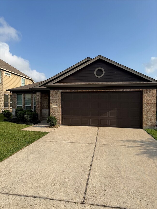 property at 2227 Sanders Brook Dr