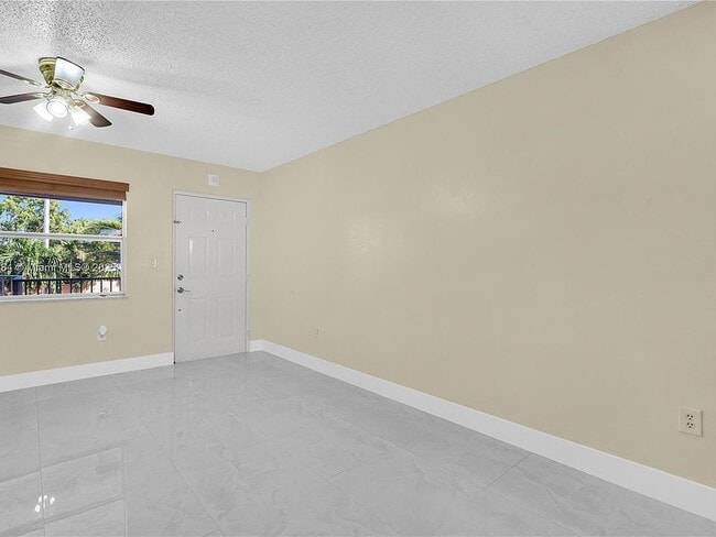 property at 2560 W 60th St