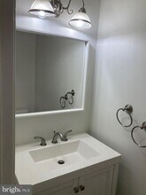 9075 Silver Maple Ct in Manassas, VA - Building Photo - Building Photo