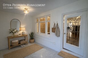 111 Cobbs Creek Pkwy in Philadelphia, PA - Building Photo