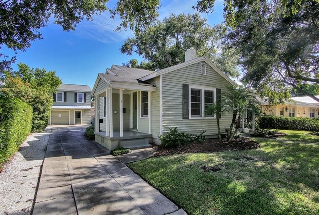 property at 404 S Westland Ave