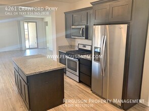 4261 Crawford Pkwy in Roseville, CA - Building Photo - Building Photo