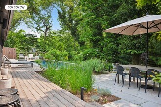 19 Highwood in East Hampton, NY - Building Photo - Building Photo