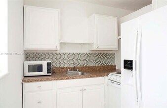 4051 N Ocean Blvd in Fort Lauderdale, FL - Building Photo - Building Photo