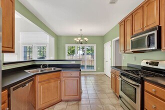 6108 Vintage Pointe Pl in Mableton, GA - Building Photo - Building Photo