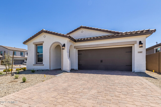 1507 S Honeysuckle Ln in Gilbert, AZ - Building Photo - Building Photo