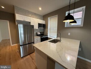 5618 Cedar Ave in Philadelphia, PA - Building Photo - Building Photo