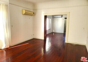 119 Benton Wy in Los Angeles, CA - Building Photo - Building Photo