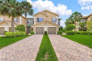 3210 Cottonwood Bend in Ft. Myers, FL - Building Photo