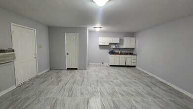 301 Soria Dr in Laredo, TX - Building Photo - Building Photo