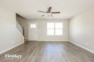 219 Edgefield Ct in Pleasant View, TN - Building Photo - Building Photo