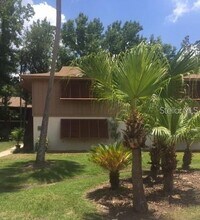 100 Sweetgum Woods Ct photo'