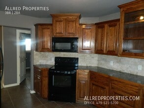 378 Milas St in Springdale, AR - Building Photo - Building Photo