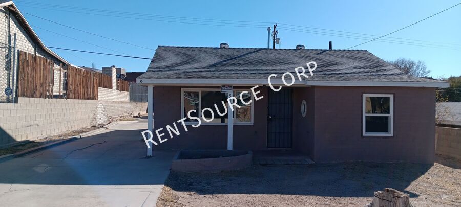 510 E Fredricks St in Barstow, CA - Building Photo