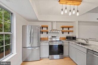 14044 Erie Ct in Gainesville, VA - Building Photo - Building Photo