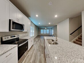 13551 Paxton Blvd in Saint Hedwig, TX - Building Photo - Building Photo