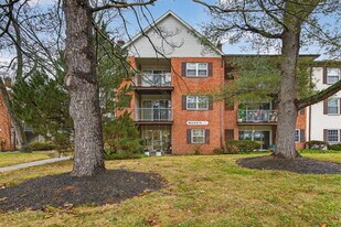 159 Drummers Ln, Unit 159 Drummers Lane in Wayne, PA - Building Photo