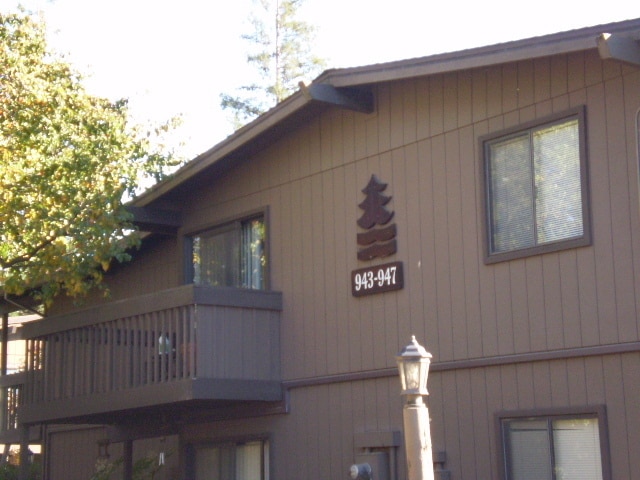 947 Fulton Ave in Sacramento, CA - Building Photo - Building Photo