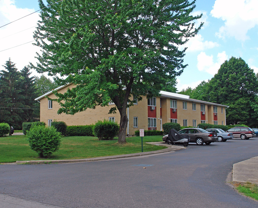 10 Lawson Pl in Yellow Springs, OH - Foto de edificio