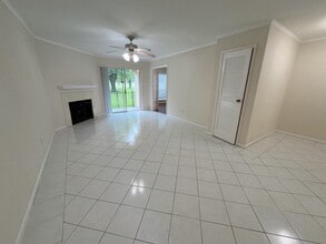6666 Harbor Town Dr in Houston, TX - Building Photo - Building Photo